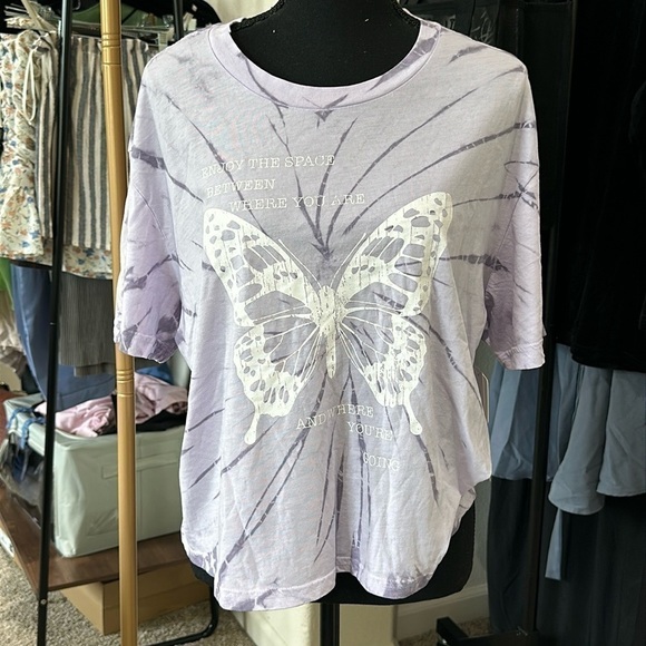 - Nwt rebellious one purple and lavender tie dye t-shirt with butterfly - Picture 1 of 4